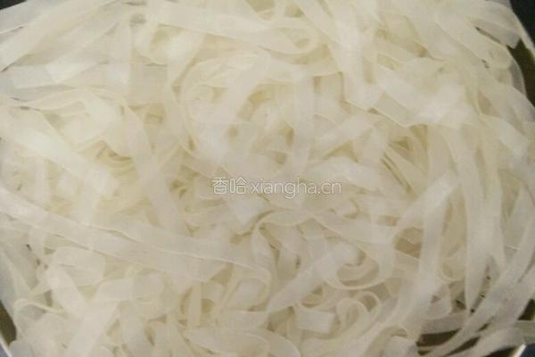 广式拌河粉的做法图解1