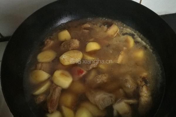 土豆红烧肉闷饭的做法图解6