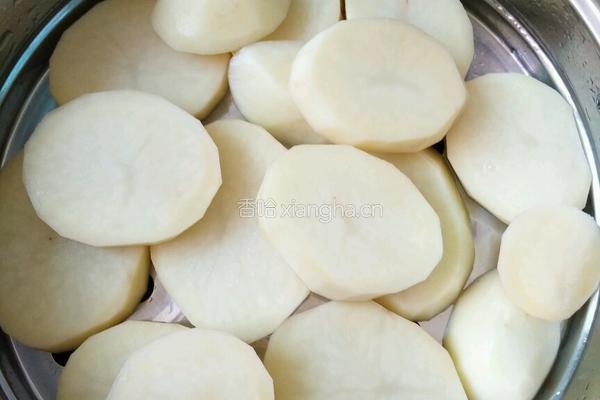 炝炒土豆泥的做法图解2