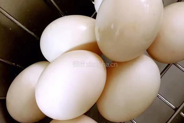 咸鸭蛋的做法图解1