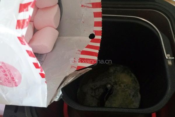 双莓牛轧糖的做法图解4