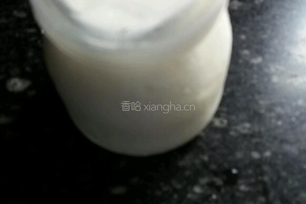 酸奶沙拉酱（减肥的mm可以吃）的做法图解2