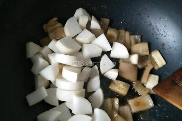 肉皮炖白萝卜的做法图解4