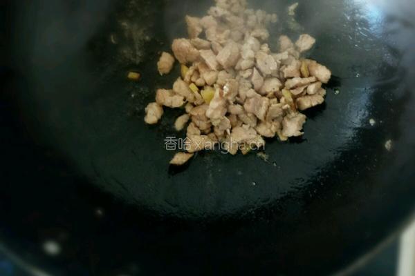 酸辣豆角肉丝面的做法图解2