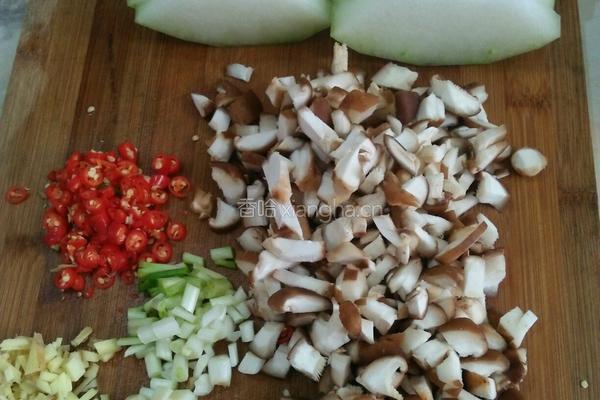 素菜扣肉的做法图解2