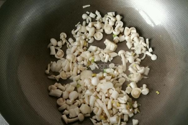 白玉菇疙瘩汤的做法图解3