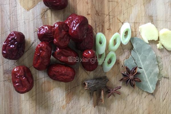 大枣鸡汤的做法图解1