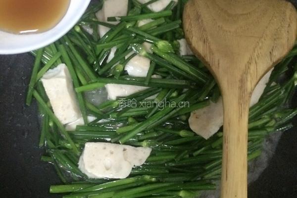 韭菜炒肉卷的做法图解4
