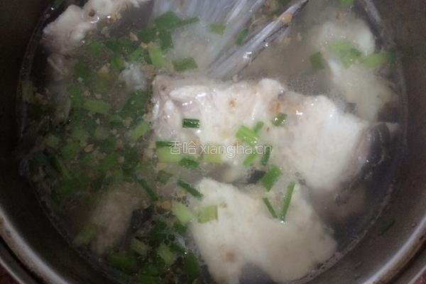 鱼骨汤的做法图解5