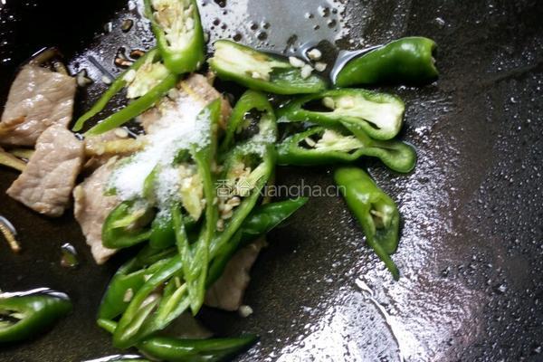 青椒炒肉片的做法图解4