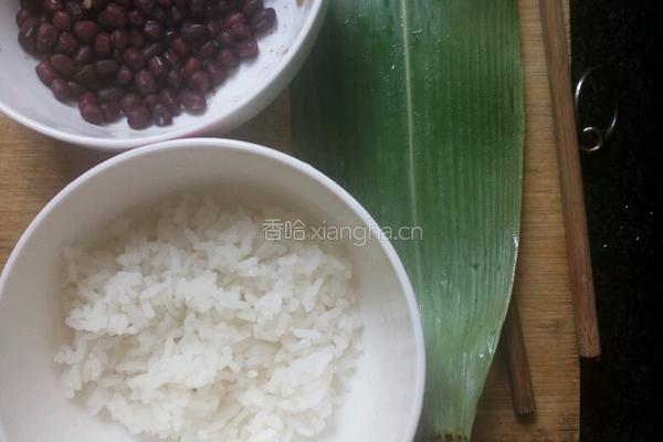 竹叶包饭饼的做法图解1