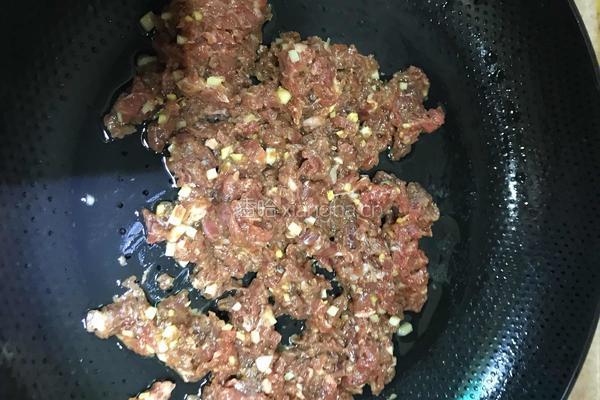 芹菜碎牛肉的做法图解4