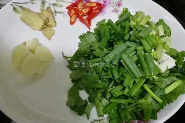 紫苏田螺的做法图解2