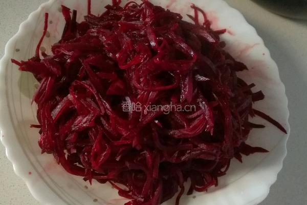 肉丝甜菜头拌面的做法图解3
