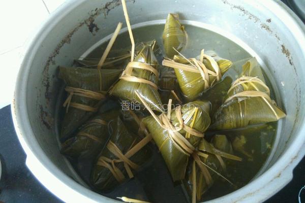 咸肉粽的做法图解13