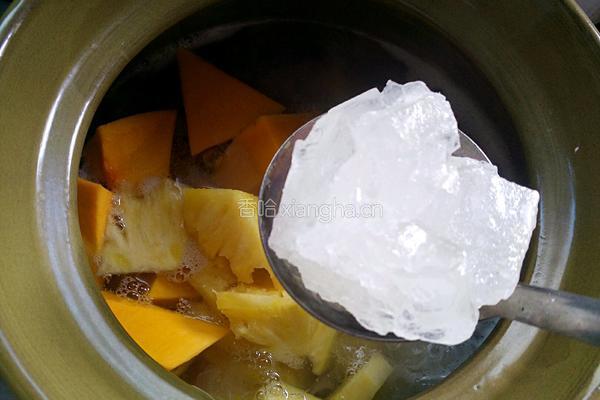 菠萝南瓜银耳汤的做法图解5