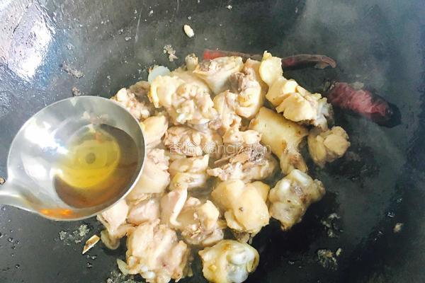 香菇焖鸡腿的做法图解11