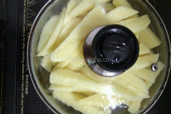土豆炒木耳的做法图解4
