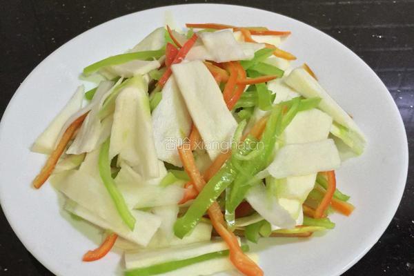 蒜香虾仁瘦肉炒茭白的做法图解4