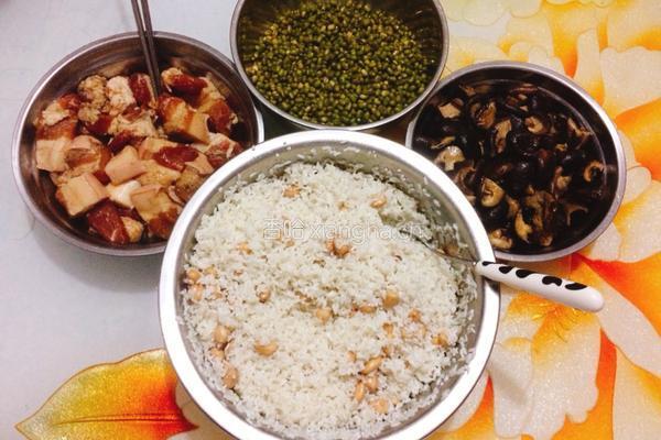 咸肉粽的做法图解9