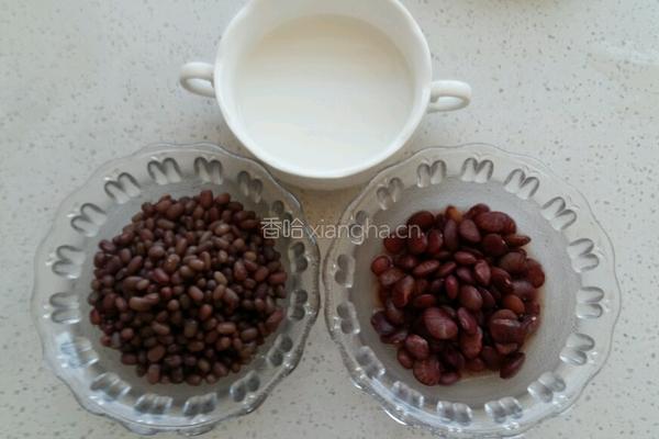 椰奶红豆西米露的做法图解3