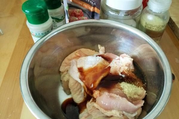 奥尔良烤鸡腿堡的做法图解2