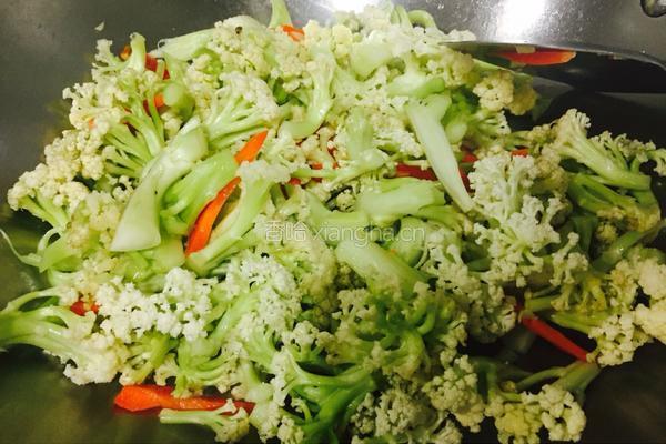 素炒花菜的做法图解4