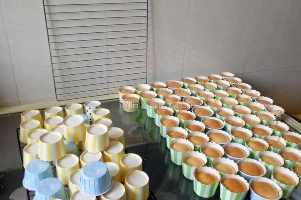 戚风杯子蛋糕
