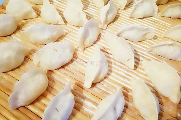 黄瓜鸡蛋素馅饺子的做法图解21