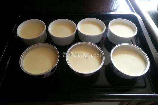 法式烤布蕾的做法图解4