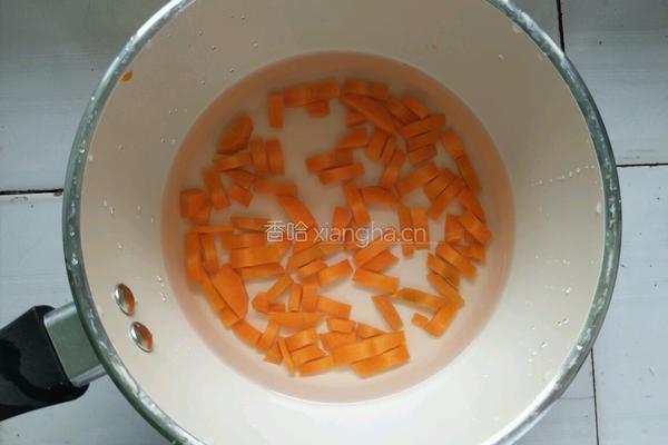 6个月宝宝辅食 胡萝卜泥的做法图解2