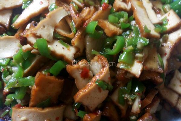 青椒炒豆腐干的做法图解5