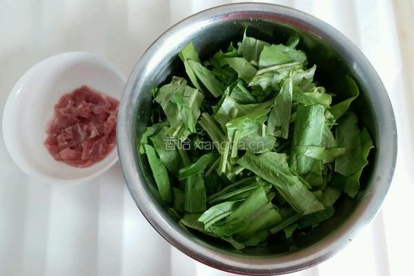 油麦菜炒肉的做法图解2