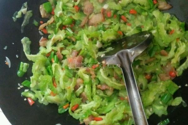 苦瓜肉片的做法图解4