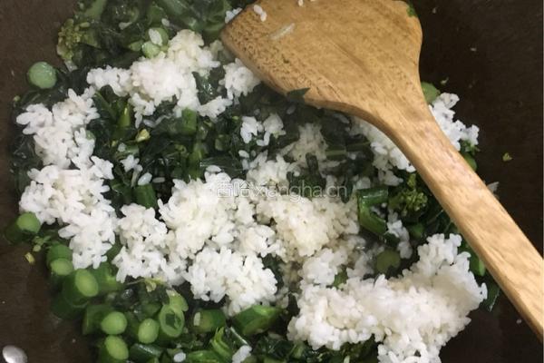 芥蓝菜炒饭的做法图解10