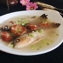 双菇鲫鱼汤的做法[图]