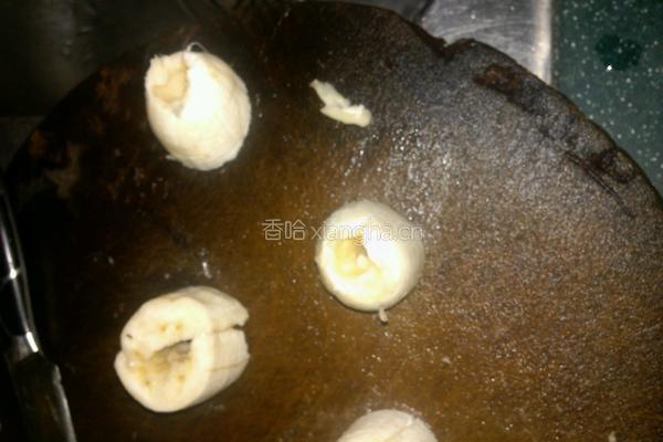 香蕉奶油夹葡萄的做法图解3