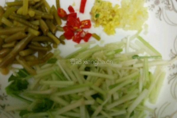 乱刀牛肉的做法图解1