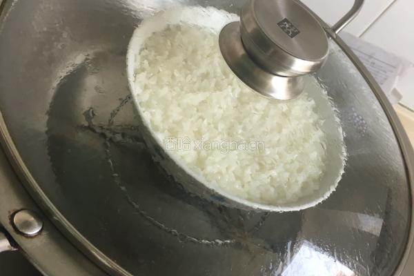 泰式芒果糯米饭的做法图解1