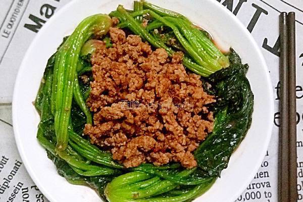 肉末菠菜的做法图解12
