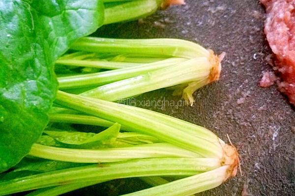 肉末菠菜的做法图解3