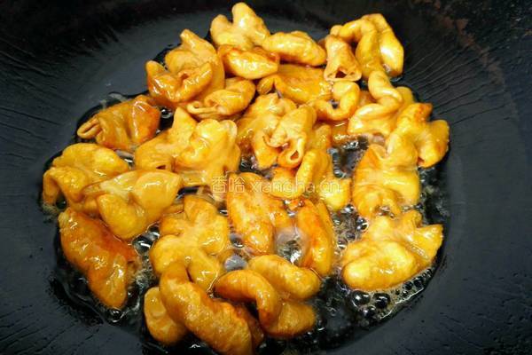 青椒洋葱炒肥肠的做法图解12