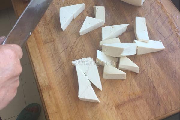炖豆腐的做法图解1