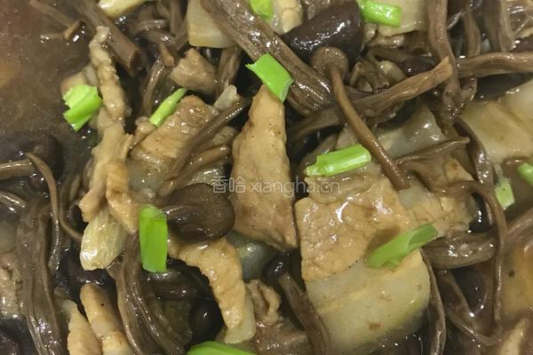 茶树菇五花肉的做法图解4