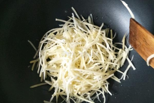 清炒土豆丝的做法图解5