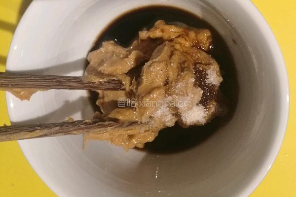 颗粒花生酱拌菠菜的做法图解4