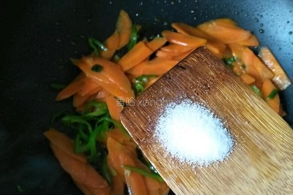 炝胡萝卜片的做法图解8