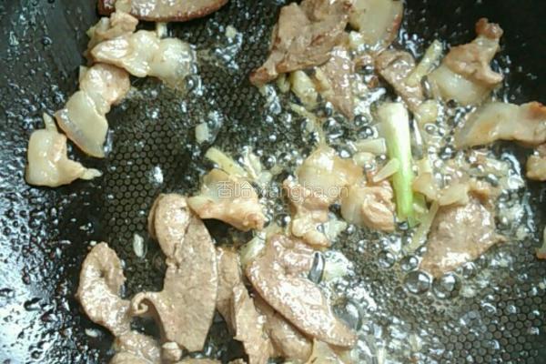 五花肉猪肝炒菠菜的做法图解8