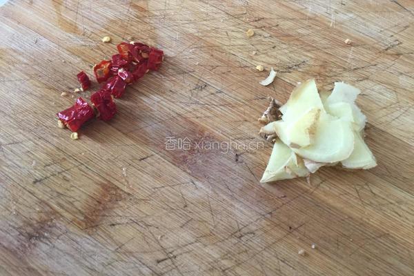 花菜干烧肉的做法图解2