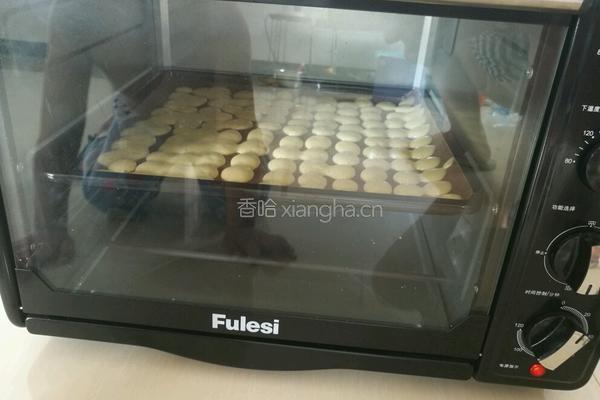 蛋黄小饼干的做法图解8